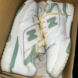New Balance 550 White and Mint Sneakers size 9.5.